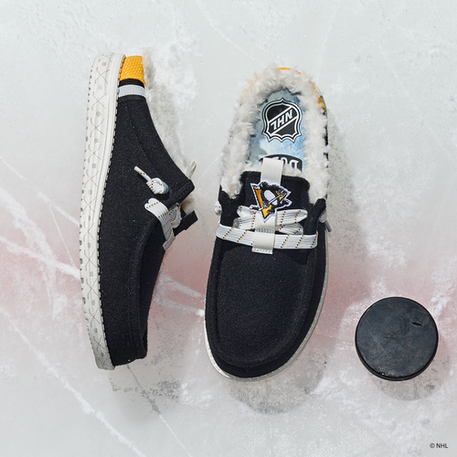 NHL® Pittsburgh Penguins® Wally Slip - Black/Yellow - 7