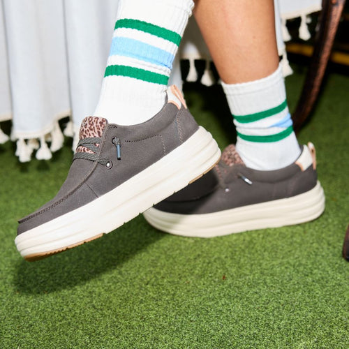 Wendy Nova Classic - Smoke/Irish Cream - 9